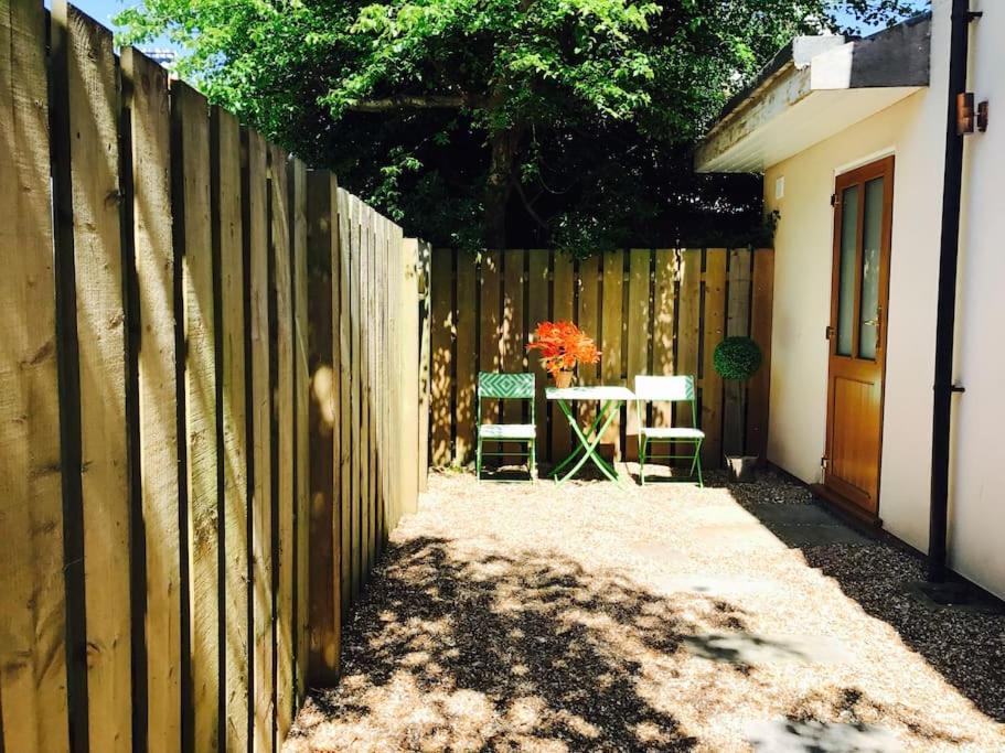 Apartment With Own Entrance & Terrace On West Hill Hastings Exteriör bild